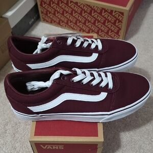 NWT Vans Old School Burgundy